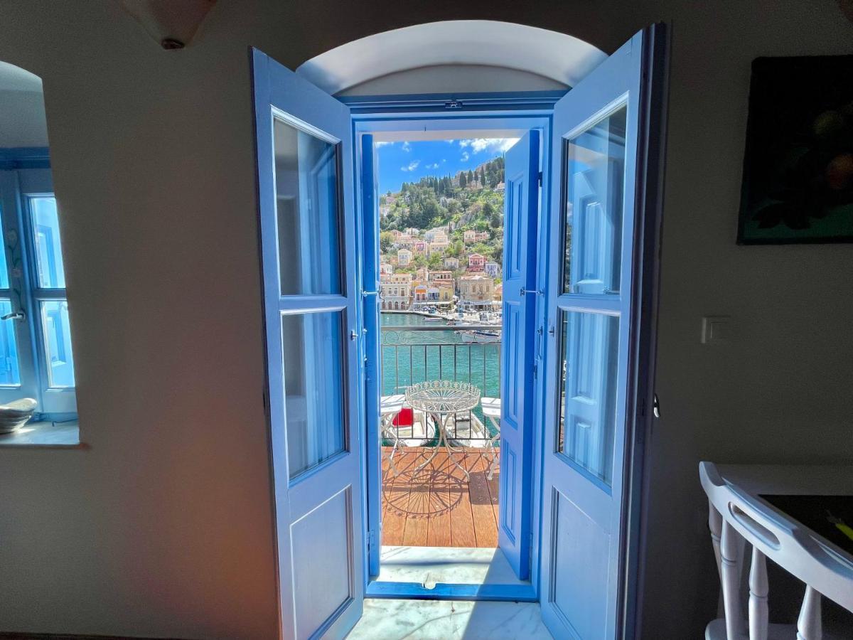 Ferienwohnung Nikolakis, Seafront - Harbor View Symi Exterior foto