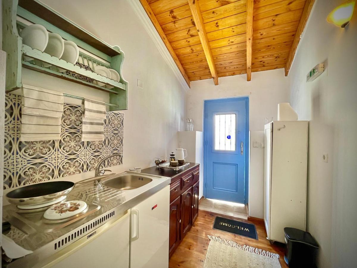 Ferienwohnung Nikolakis, Seafront - Harbor View Symi Exterior foto