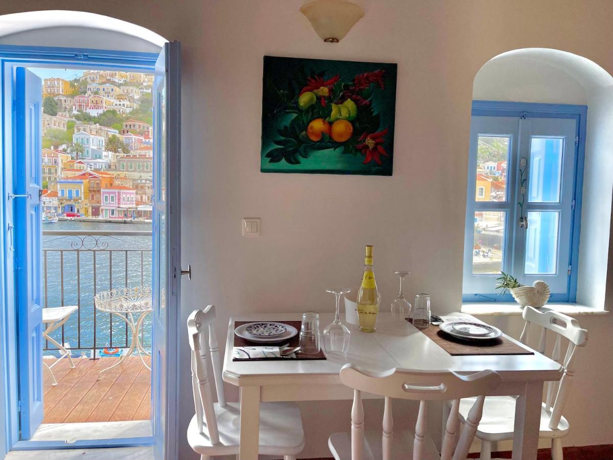 Ferienwohnung Nikolakis, Seafront - Harbor View Symi Exterior foto